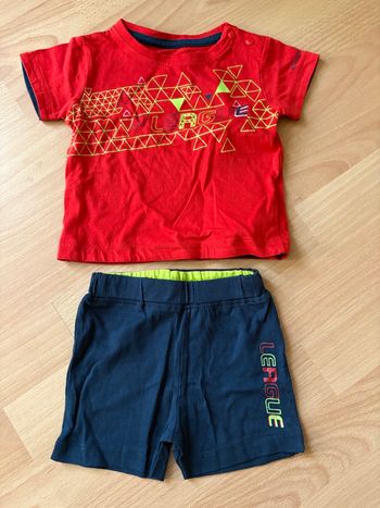 Bel ensemble short + T-shirt T. 9 mois garçon neuf avec étiquette 
