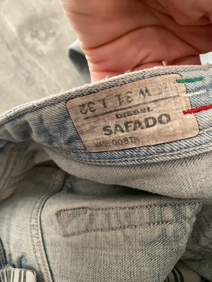 Jeans a trou Diesel taille 31/32 - photo numéro 9