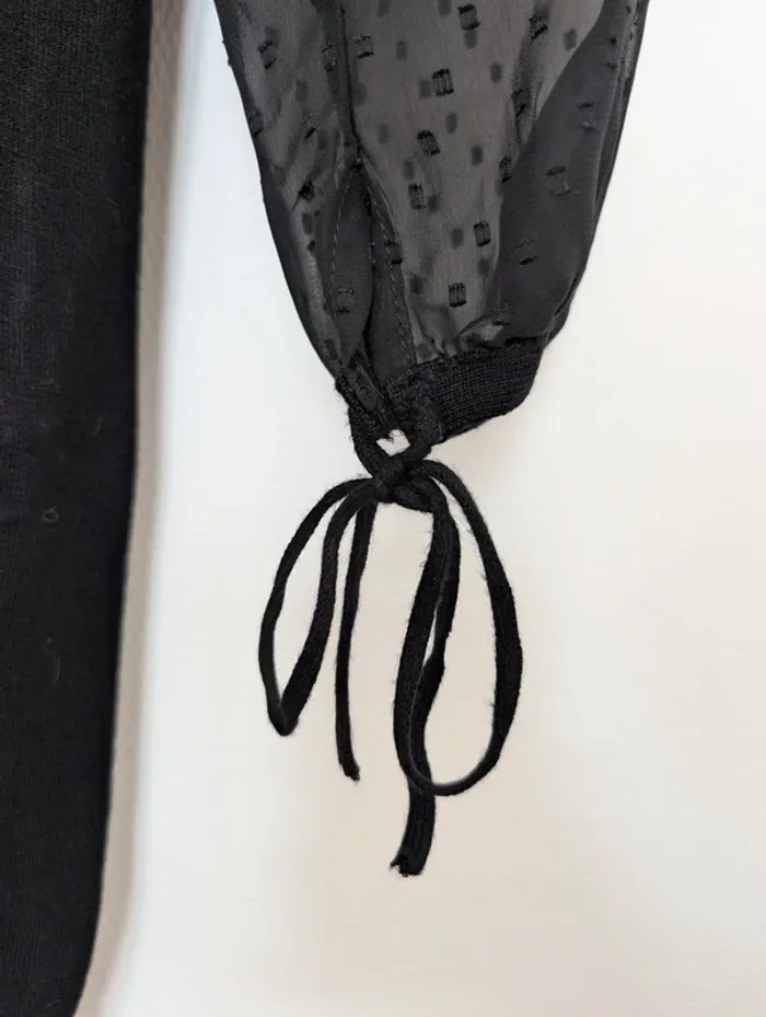 Robe noire - photo numéro 7