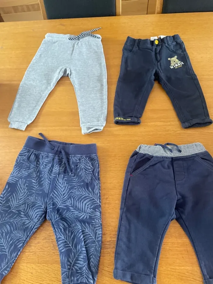 Lot 4 pantalons coton 12 mois