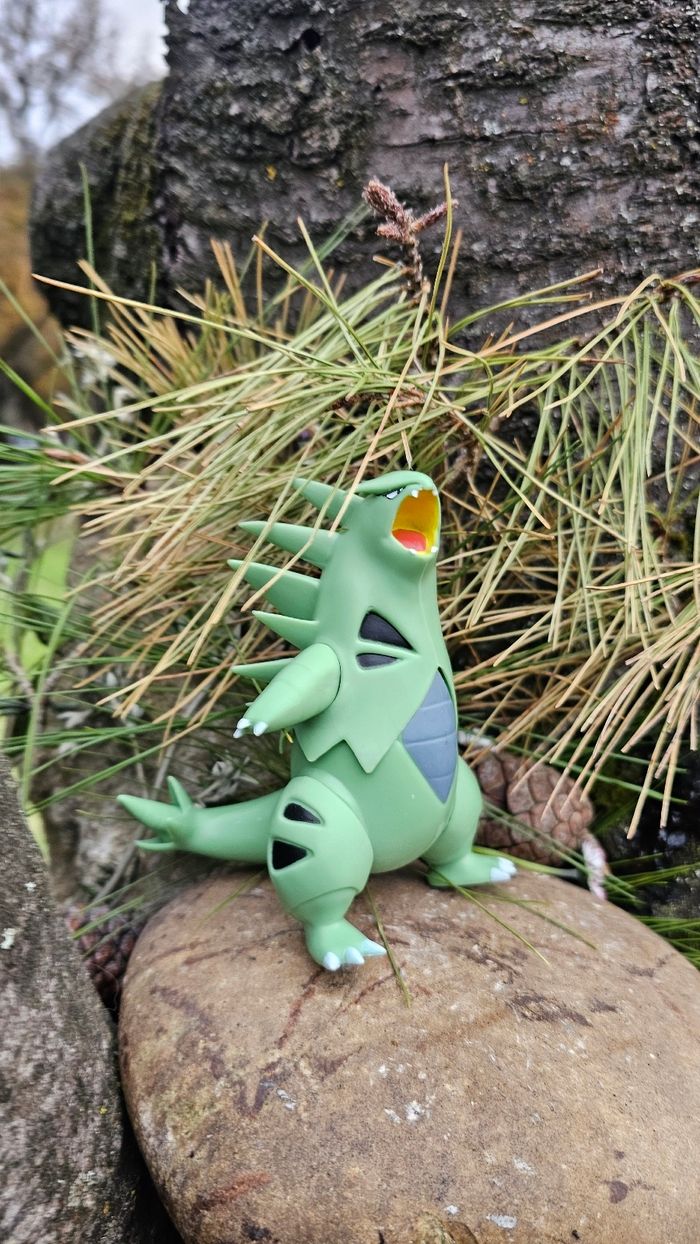 Super figurine Pokemon Tyranocif