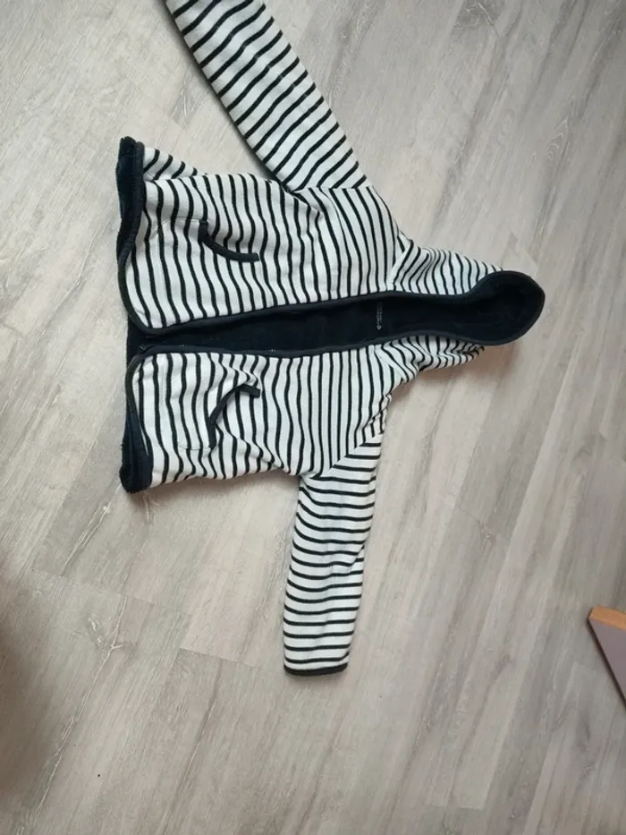 Gilet, veste - photo numéro 2