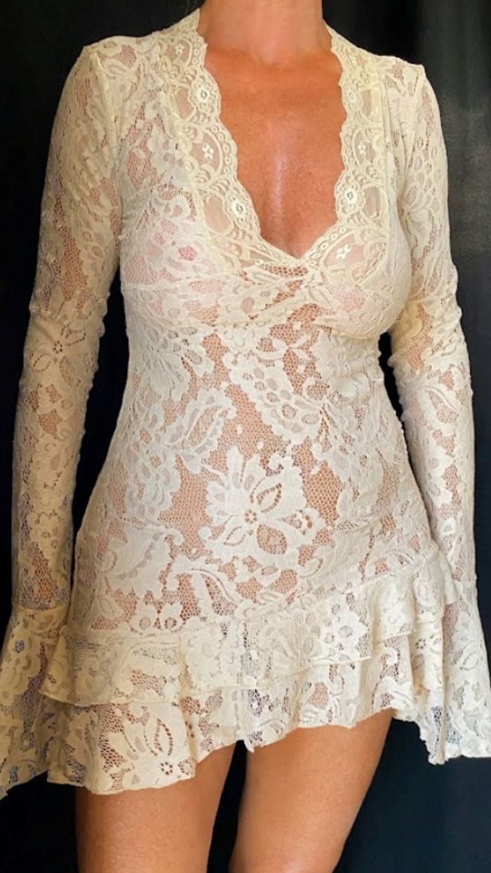 Petite robe bohème très courte dentelle col en V manches longues - photo numéro 5