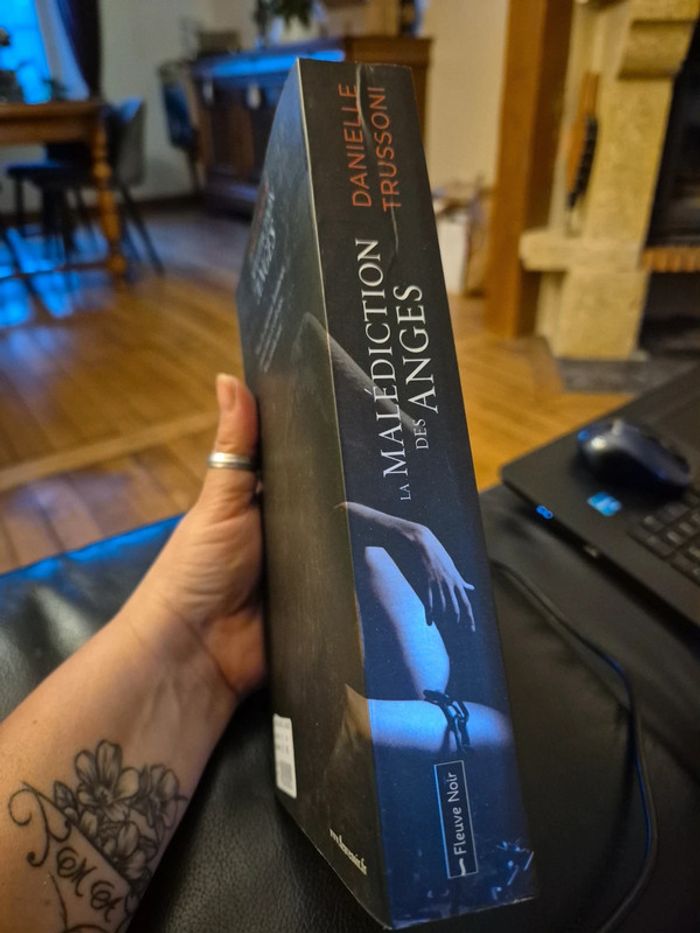 la malédiction des anges de Danielle Trussoni - photo numéro 2