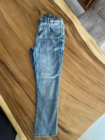 Jean troué Zara kids