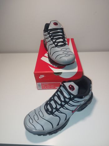 TN Air Grey Black Red