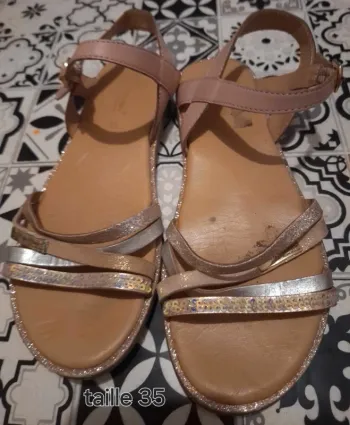 🎀 sandalette taille 35 🎀