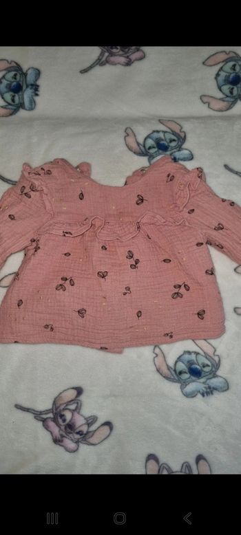 Blouse 6 mois en très bon état