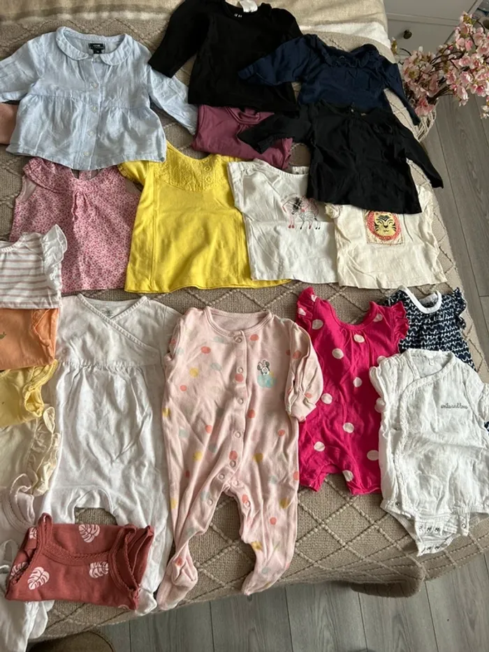 Gros lot de vêtements bébé fille 3 mois - photo numéro 9