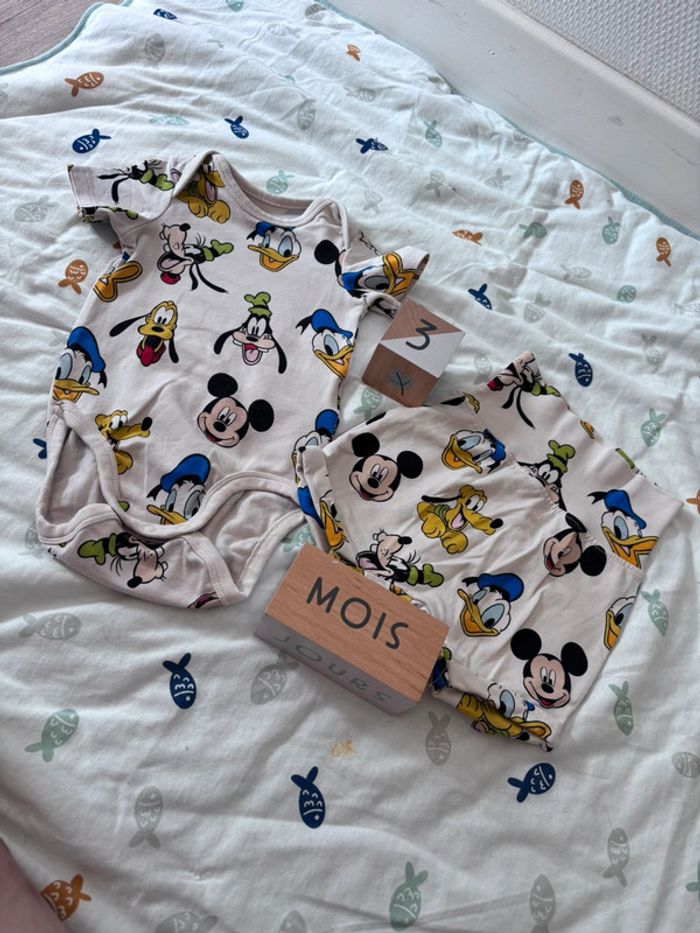 Ensemble Disney garçon 3 mois