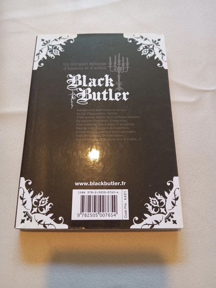 Manga black buttler tome 1 - photo numéro 2