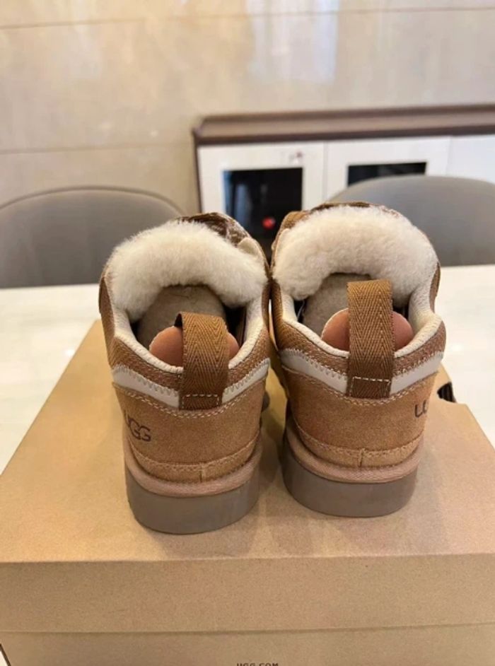 Bottes de neige UGG, pointure 37 - photo numéro 4