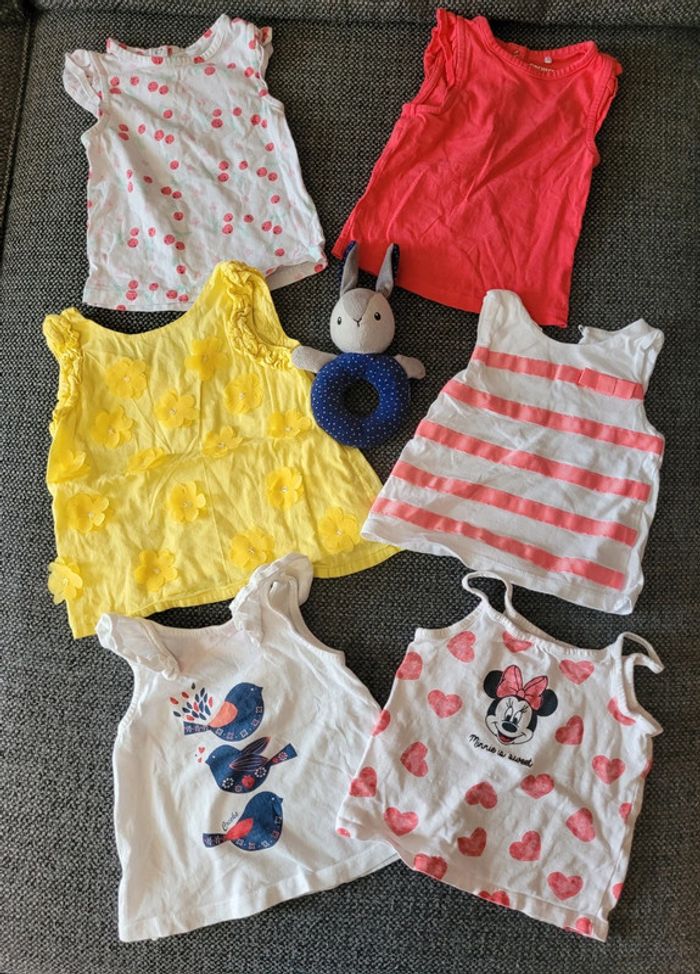 Lot 6 débardeurs 12 mois