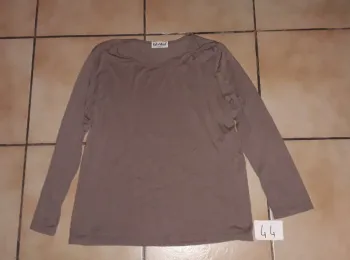 Haut manches ¾ femme T 44