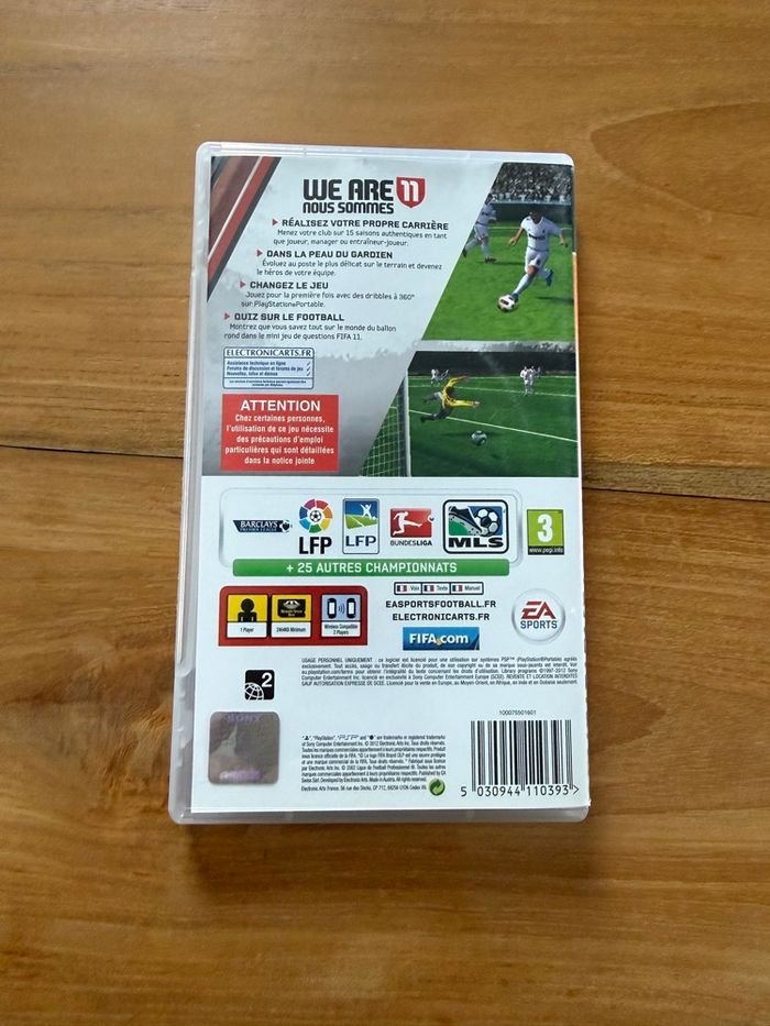 Lots de 2 jeu psp FIFA 11 et 13 - photo numéro 3