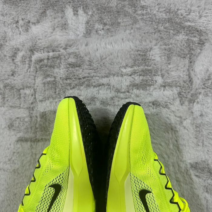 Nike Air Zoom Pegasus 41 « Volt Black-Barely » pointure 38.5 - photo numéro 7