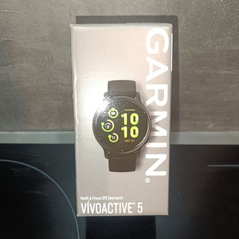 Montre connectée noir Garmin vivoactive 5 neuve.