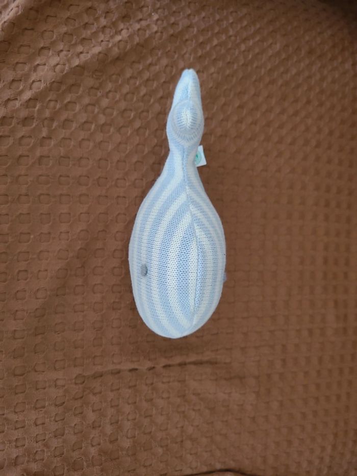 Peluche baleine rayures bleu blanc - photo numéro 4