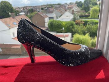 Chaussures à talons, soirée brillant, tendance