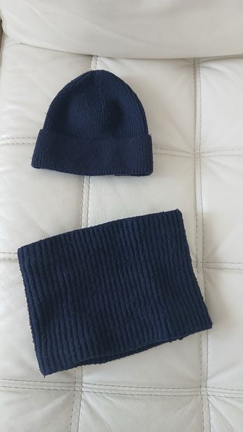 Bonnet et snood bleu taille 7/12ans