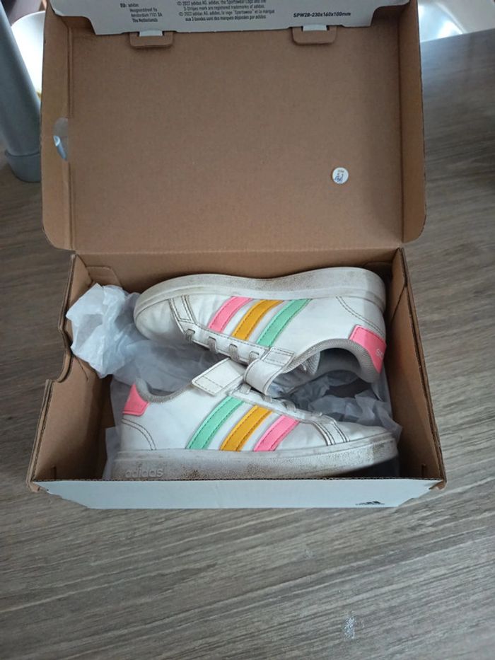 Basket adidas fille en taille 28 - photo numéro 7