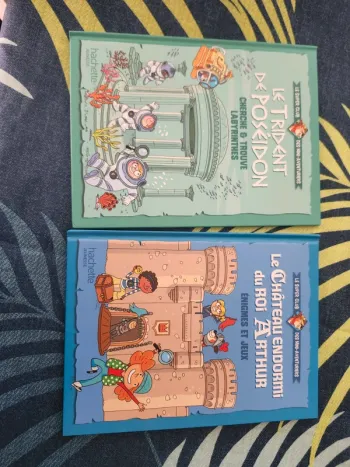 Lot de deux livres mcdo super club mini aventuriers jeux