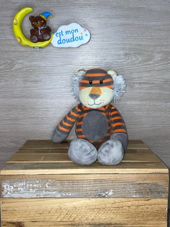 CAR17 doudou lion 🦁 Carrefour