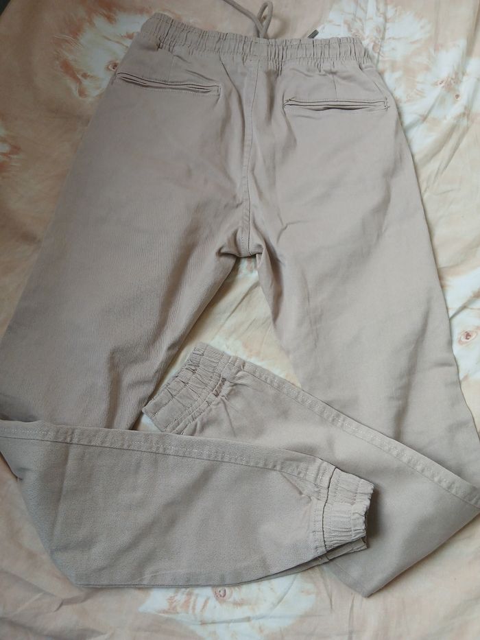 Pantalon beige - photo numéro 3