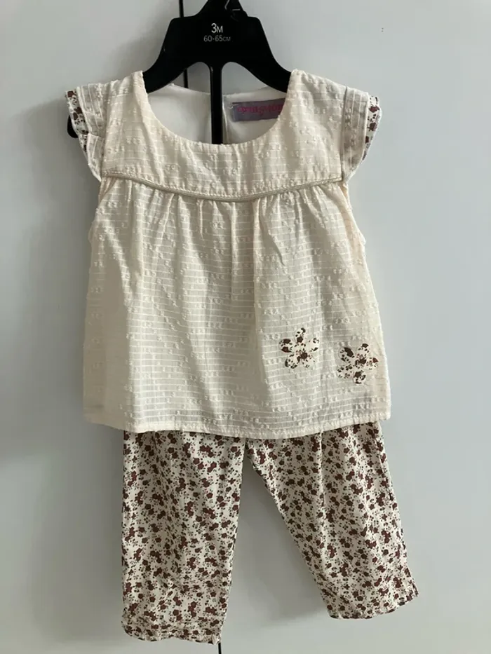 Ensemble t-shirt + pantalon léger 18 mois