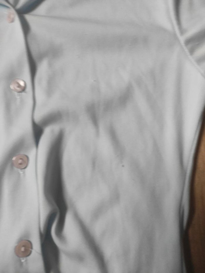 Chemise taille 34 36 - photo numéro 2