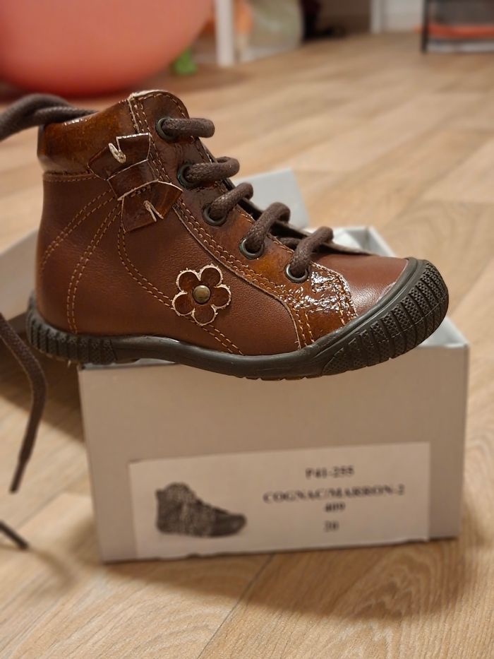 Chaussure bébé fille