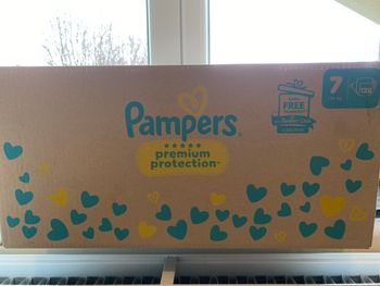 Pampers premium protection t 7