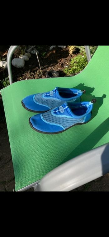 Chaussons /chaussures de plage 38