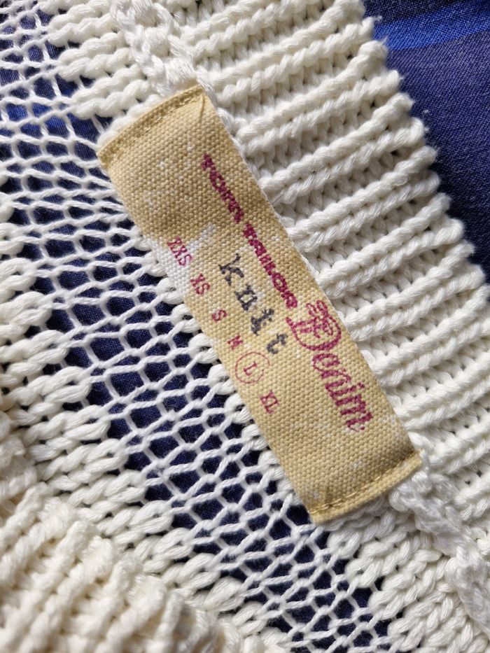 Magnifique pull court déco jeu de transparence - photo numéro 9