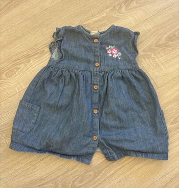 Robe tissaia taille 12 mois bébé fille