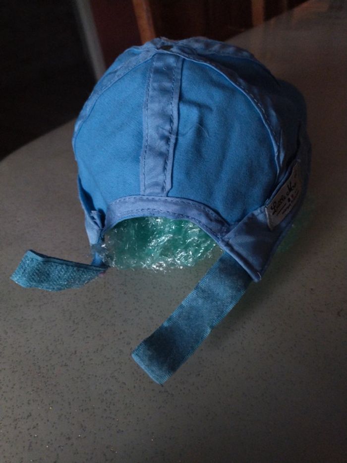 Casquette Little Marcel bébé 42 cm sans compter les scratchs qui eux font 7 cm - photo numéro 4