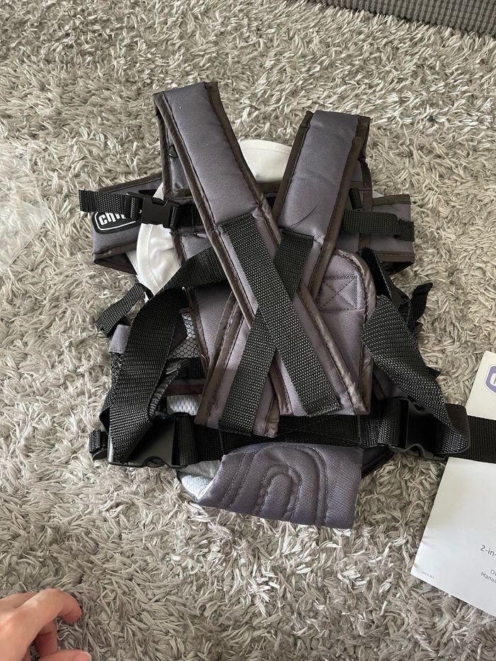 Porte bebe à capuche neuf - photo numéro 4