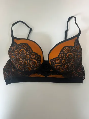 Soutien-gorge push-up noir & moutarde Undiz 90C