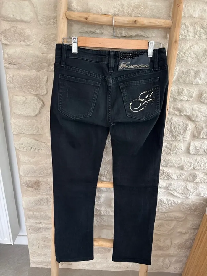 Jean droit noir marque Fracomina Taille 36 - 7 €