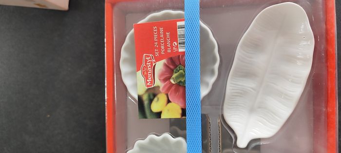 Boite de 24 verrines en porcelaine blanche - photo numéro 6