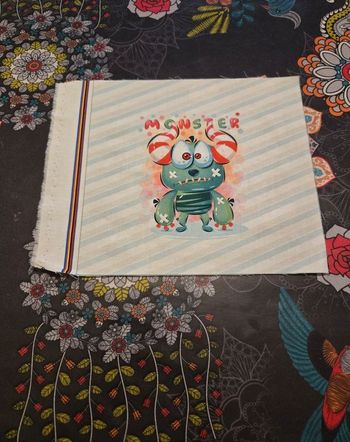 Petit panneau monstre