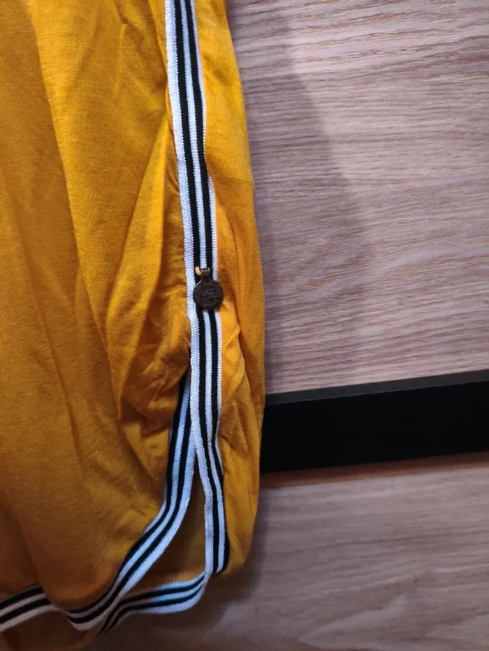 T-shirt jaune moutarde uni Scotch and Soda - photo numéro 4
