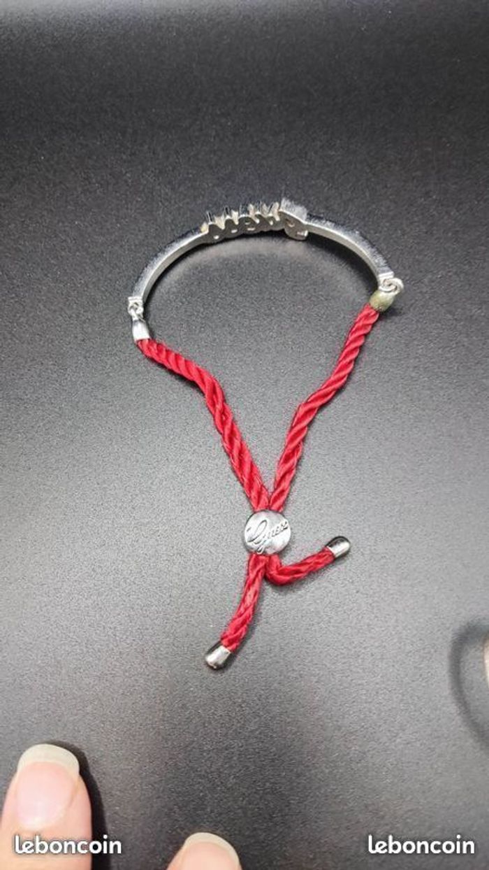 Bracelet Guess réglable avec cordon rouge - photo numéro 5