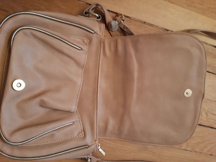 Sac à bandoulière beige/doré Lulu Castagnette - photo numéro 9