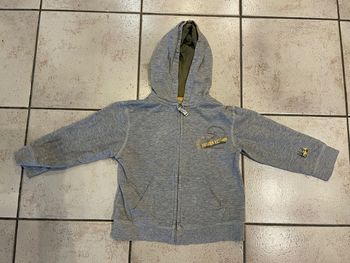 Sweat gris zippé à capuche 4ans