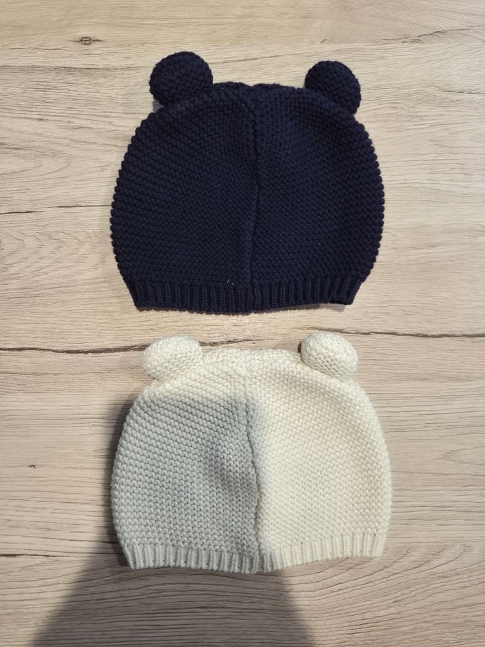 Lot de 2 bonnets en laine avec oreilles, bleu marine et crème - photo numéro 2
