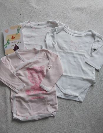 Lot 3 bodies 6 mois 