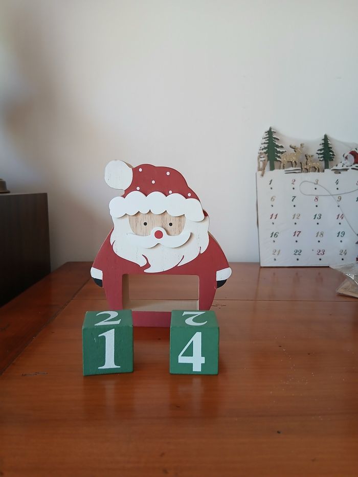 Neuf: Calendrier perpétuel/ de l'avent en bois massif - photo numéro 2