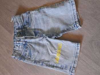 Short jeans