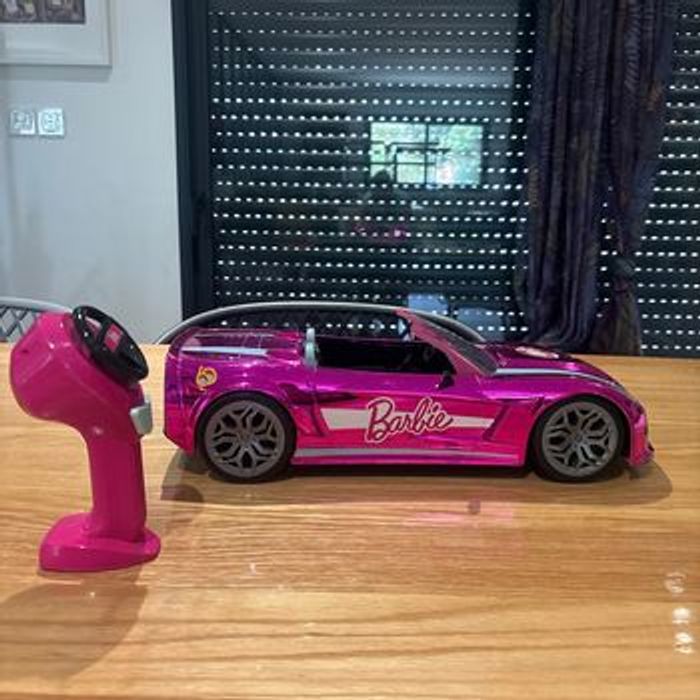 Voiture télécommandée Barbie - photo numéro 4